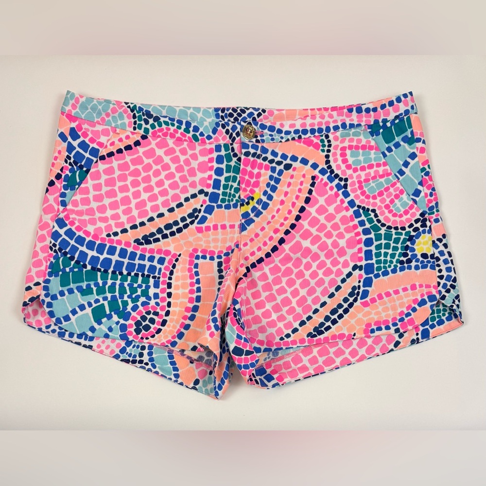 Lilly Pulitzer Adie Short in Tile Wave Multi